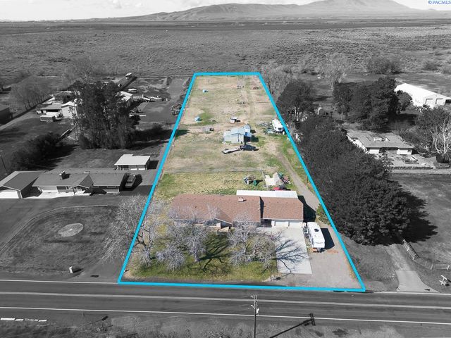 88502 N Harrington Road, West Richland, WA 99353