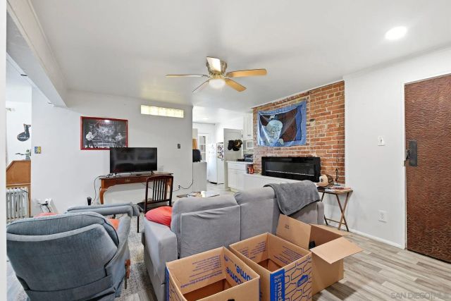 425 S Horne Street, Oceanside, CA 92054