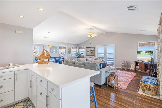 9536 Doubloon Drive, Vero Beach, FL 32963