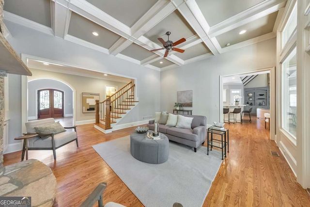 11180 West Road, Roswell, GA 30075
