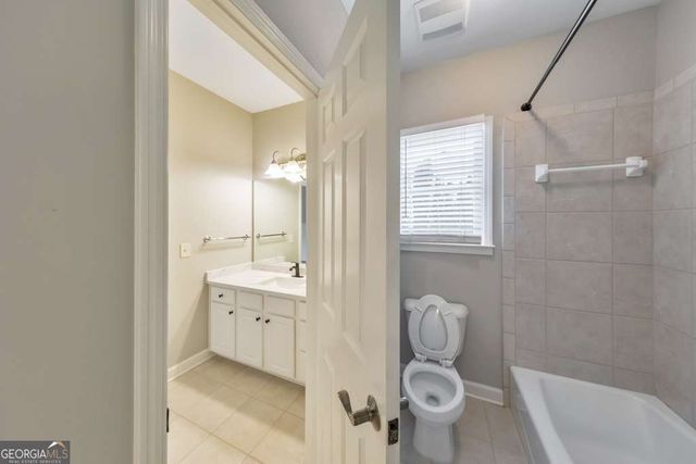 11180 West Road, Roswell, GA 30075