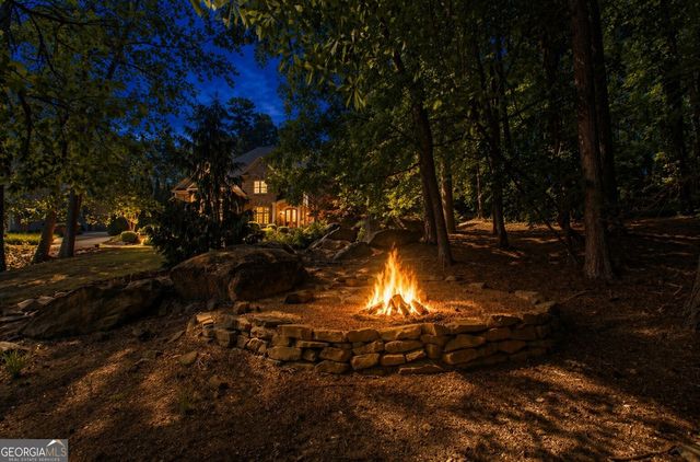 11180 West Road, Roswell, GA 30075