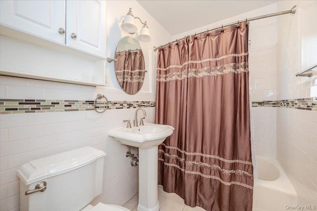 812 Swinton Avenue, Bronx, NY 10465