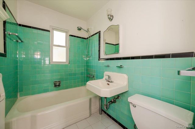 812 Swinton Avenue, Bronx, NY 10465