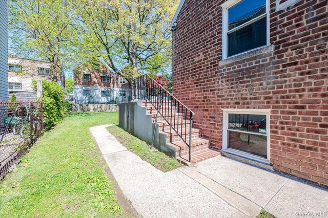 812 Swinton Avenue, Bronx, NY 10465