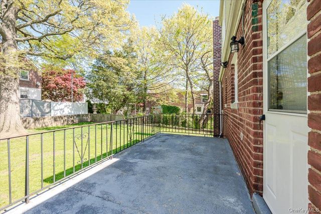 812 Swinton Avenue, Bronx, NY 10465