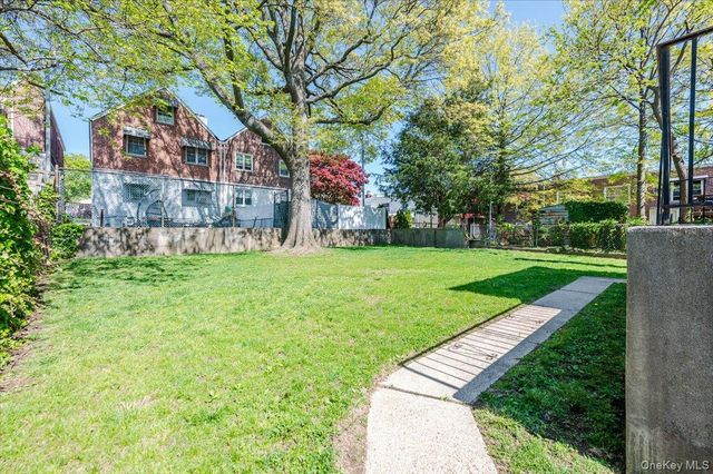 812 Swinton Avenue, Bronx, NY 10465