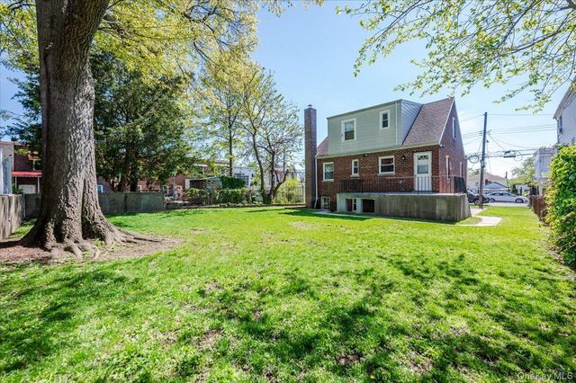 812 Swinton Avenue, Bronx, NY 10465