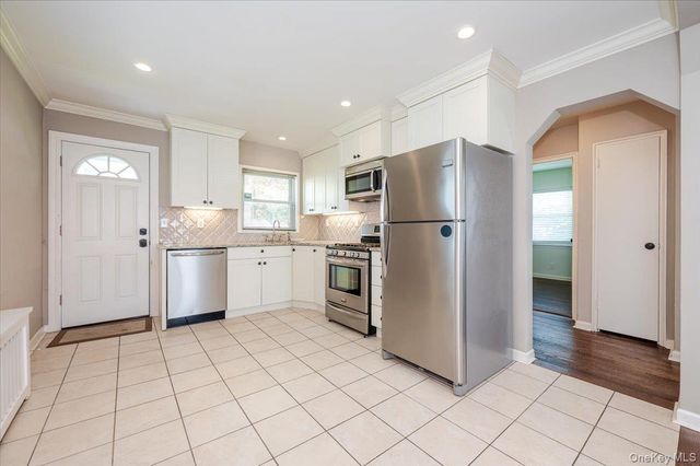 812 Swinton Avenue, Bronx, NY 10465
