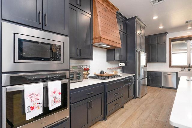 3684 Side Hill Court, Newcastle, OK 73065