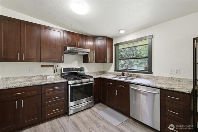 10430 38th Avenue NE, Marysville, WA 98271