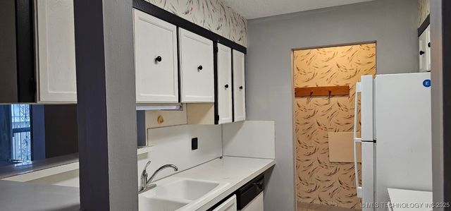 6716 S Lewis Avenue 604, Tulsa, OK 74136