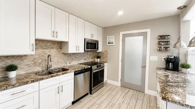 3606 S RENELLIE DRIVE, Tampa, FL 33629
