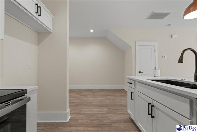 133 E Pine Street, Florence, SC 29506