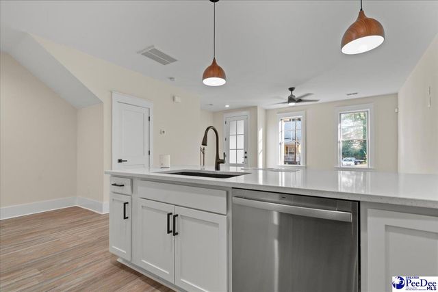 133 E Pine Street, Florence, SC 29506