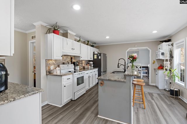 3562 Calks Ferry Rd, Pelion, SC 29123