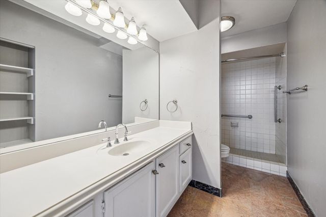 5150 Hidalgo Street 1303, Houston, TX 77056