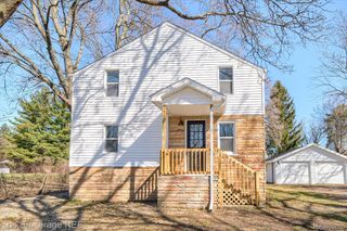 5447 Sitka Street, Burton, MI 48519