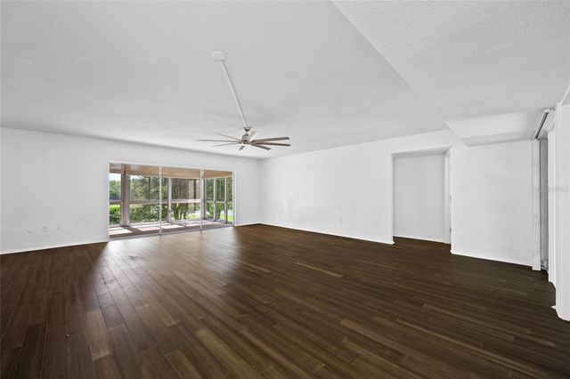 16 COUNTRY CLUB DRIVE 16, Largo, FL 33771