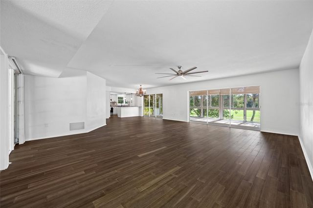 16 COUNTRY CLUB DRIVE 16, Largo, FL 33771