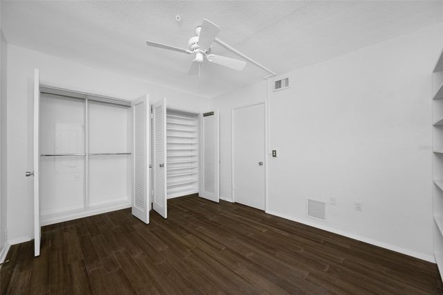 16 COUNTRY CLUB DRIVE 16, Largo, FL 33771