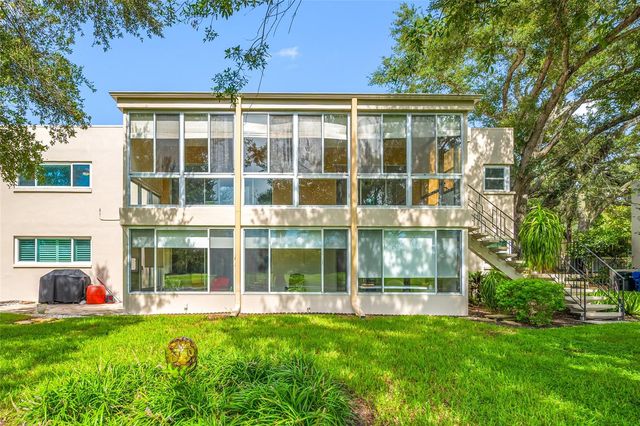 16 COUNTRY CLUB DRIVE 16, Largo, FL 33771