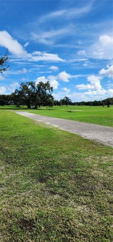 16 COUNTRY CLUB DRIVE 16, Largo, FL 33771