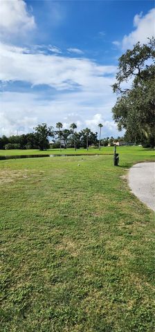 16 COUNTRY CLUB DRIVE 16, Largo, FL 33771