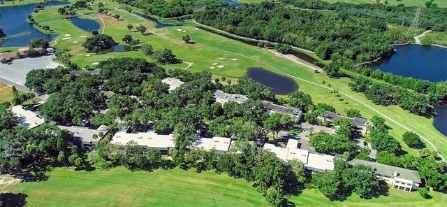 16 COUNTRY CLUB DRIVE 16, Largo, FL 33771