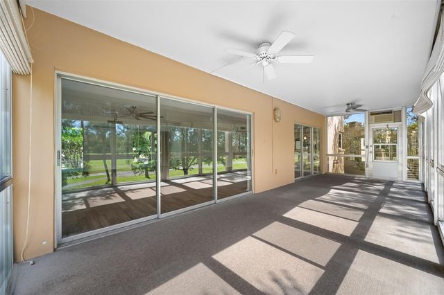 16 COUNTRY CLUB DRIVE 16, Largo, FL 33771
