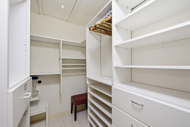 112 Lake Anne Drive, West Palm Beach, FL 33411