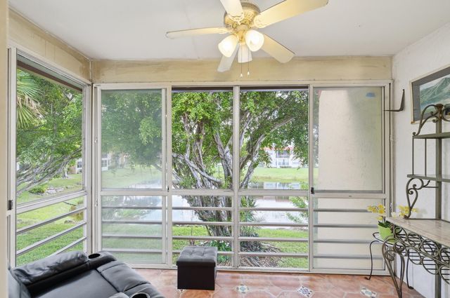 112 Lake Anne Drive, West Palm Beach, FL 33411