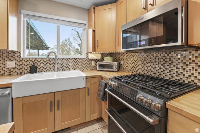 3071 S FERNBUSH DR, Magna, UT 84044