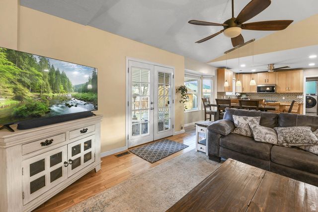 3071 S FERNBUSH DR, Magna, UT 84044