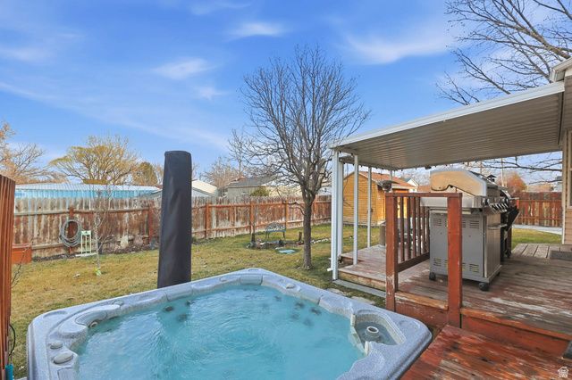 3071 S FERNBUSH DR, Magna, UT 84044