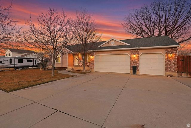 3071 S FERNBUSH DR, Magna, UT 84044