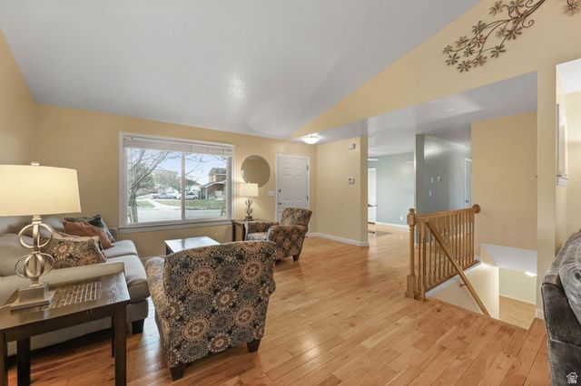 3071 S FERNBUSH DR, Magna, UT 84044