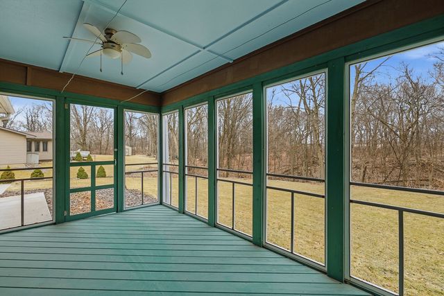 1924 Brierwood Lane, Port Byron, IL 61275