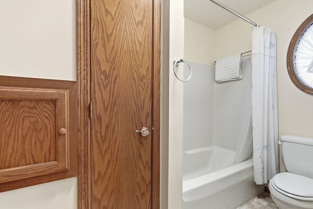 1924 Brierwood Lane, Port Byron, IL 61275