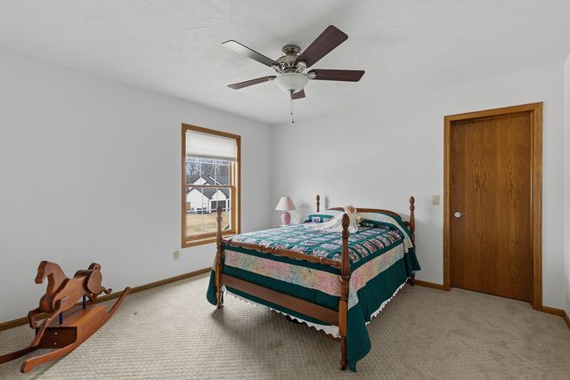 1924 Brierwood Lane, Port Byron, IL 61275