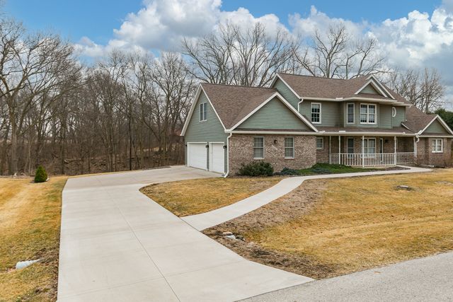 1924 Brierwood Lane, Port Byron, IL 61275