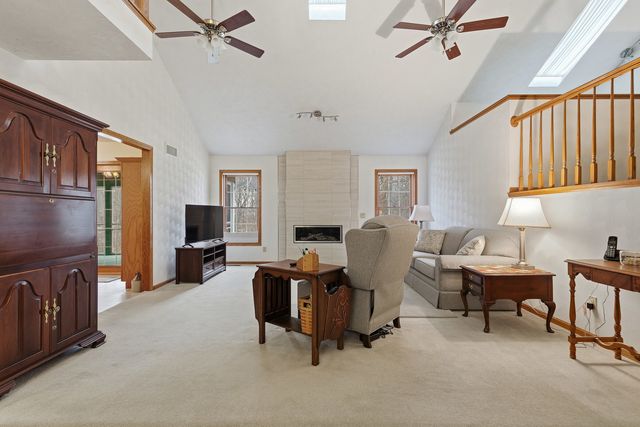 1924 Brierwood Lane, Port Byron, IL 61275