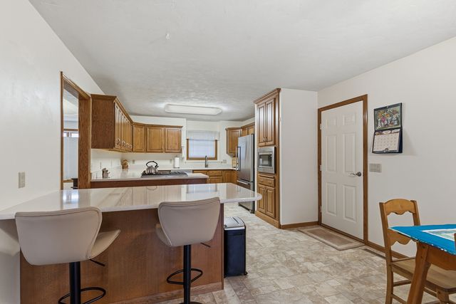 1924 Brierwood Lane, Port Byron, IL 61275