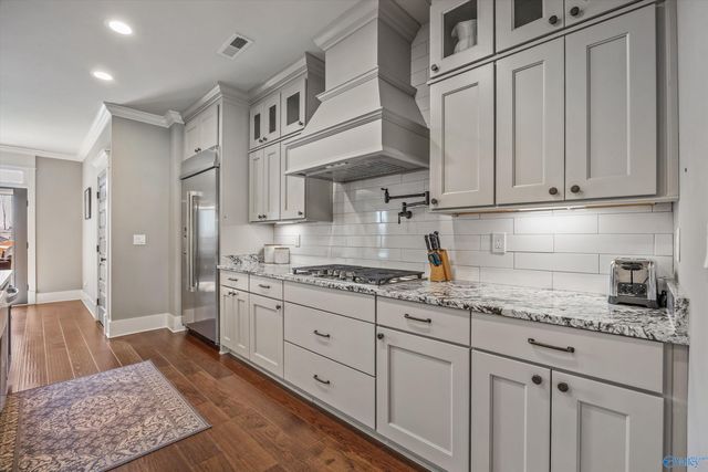 1 Scenic Loop Road, Huntsville, AL 35803