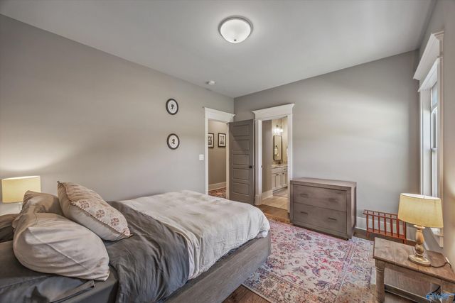 1 Scenic Loop Road, Huntsville, AL 35803