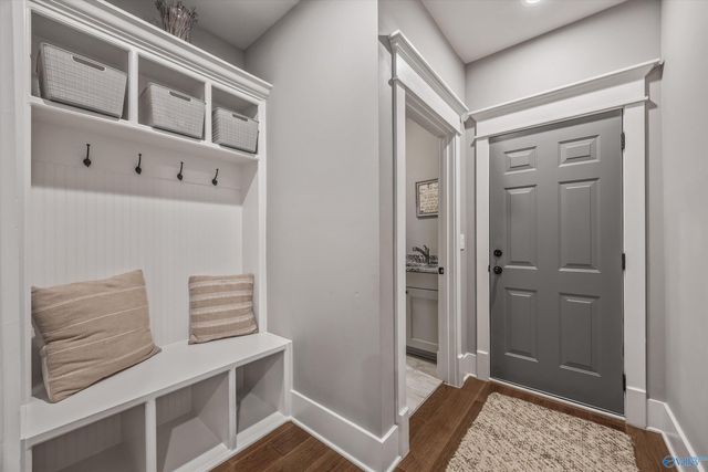 1 Scenic Loop Road, Huntsville, AL 35803