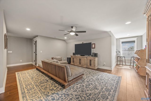 1 Scenic Loop Road, Huntsville, AL 35803