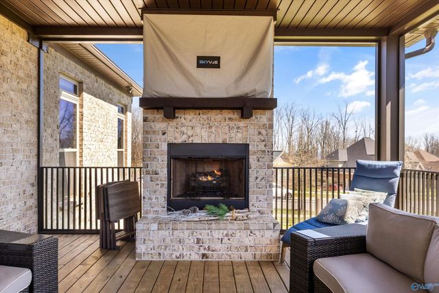 1 Scenic Loop Road, Huntsville, AL 35803