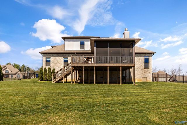 1 Scenic Loop Road, Huntsville, AL 35803