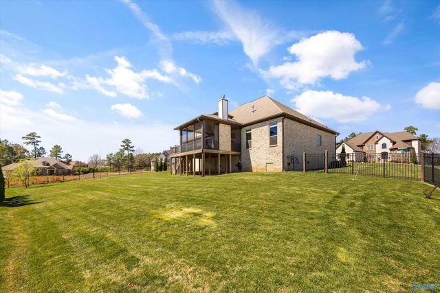 1 Scenic Loop Road, Huntsville, AL 35803